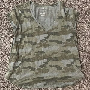 Camo vneck tee